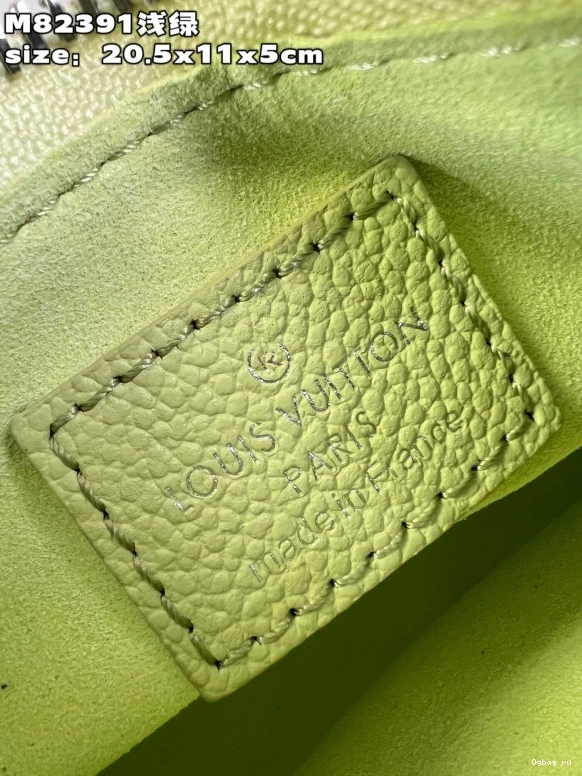 Mini LOUIS Moon VUITTON 0811